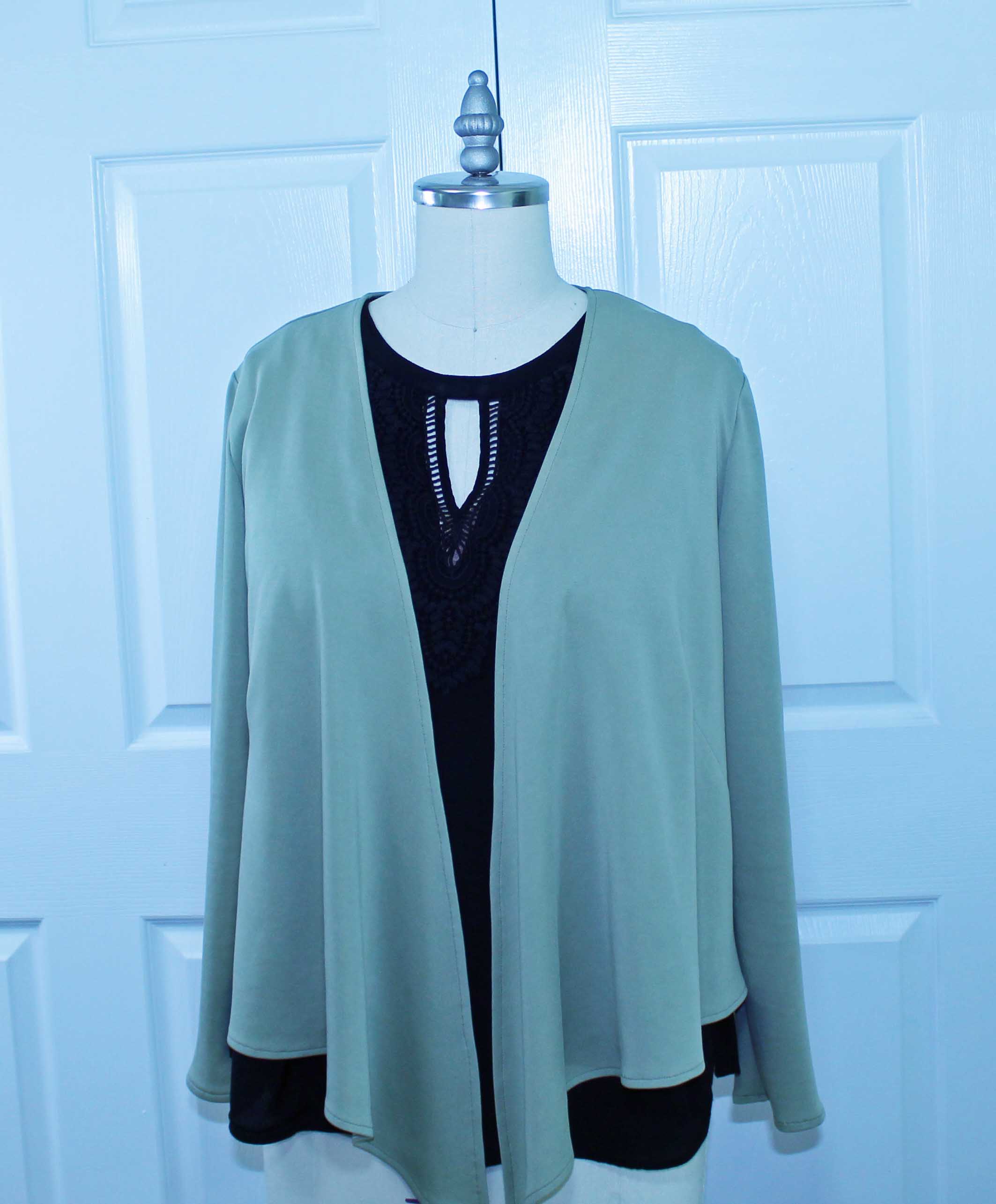 Silhouette Patterns #196: 4-Way Cardy – A Notion to Sew